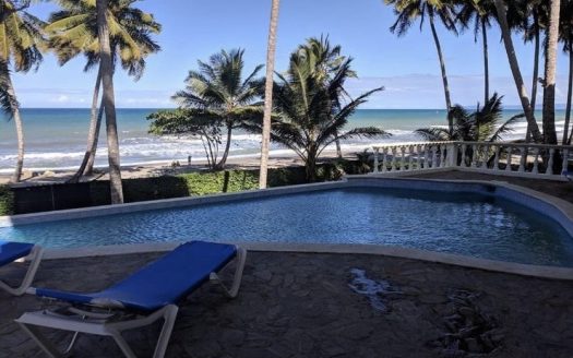 Beachfront Villa Las Canas On Large Lot