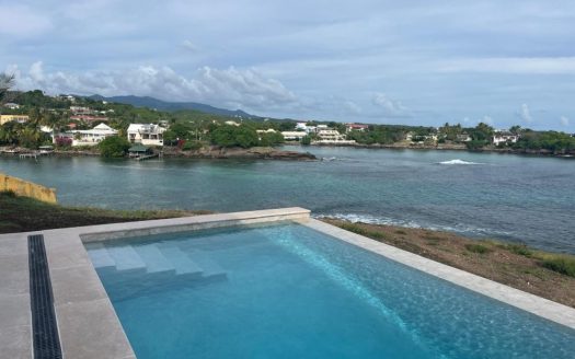 Ikhaya- Lance Aux Epines