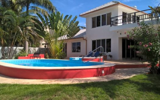 A villa for sale in Sosua hills with some ocean view