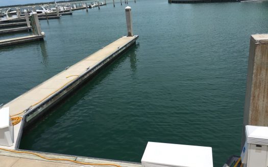 SOLD Dockslip Exuma 4