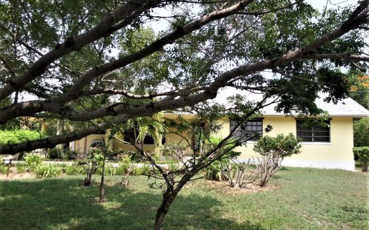 House For Sale in Hamilton’s Long Island