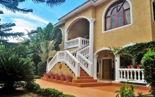 4 Bedroom villa close to the beach in sosua for sale
