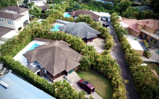 INVESTMENT OPPORTUNITY: 3 STUNNING VILLAS IN PRIME SOSUA COMMUNITY