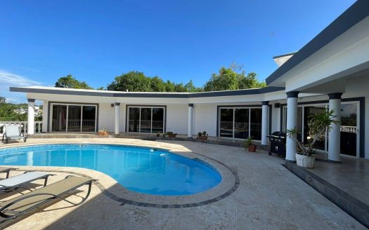 4 Bedroom Villa Fully Furnished Gated Community