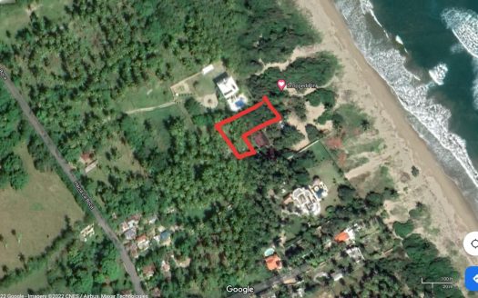 Beachfront land in Las Canas For Sale